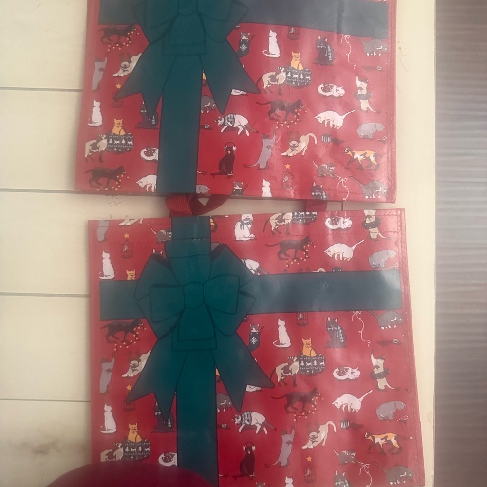 Vera Bradley Square Market Totes. Holiday Cats design.